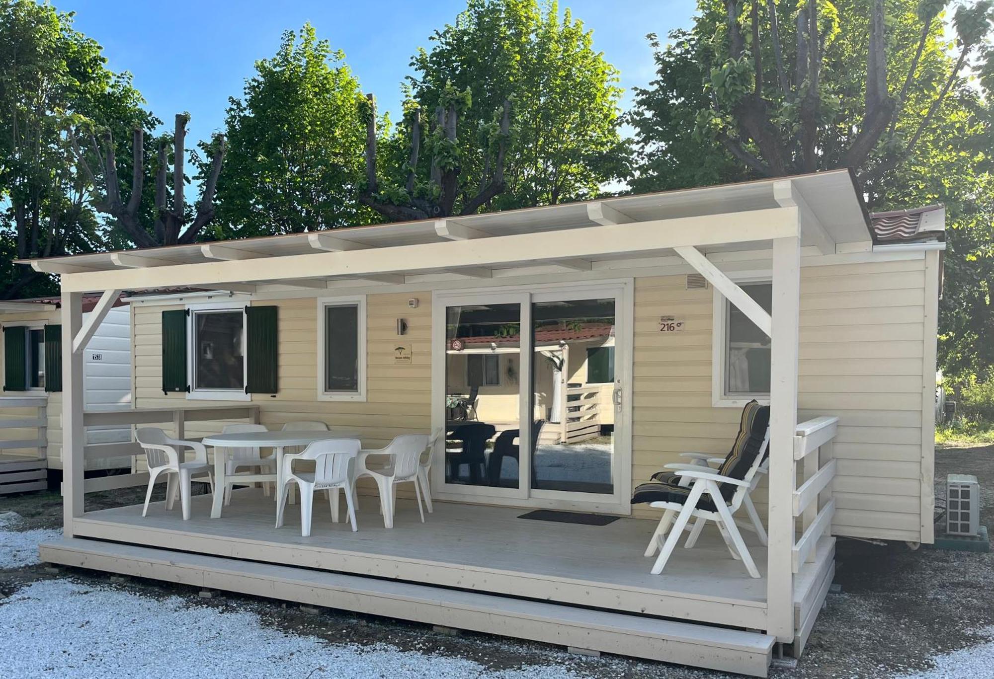 Chalet Camping River Italie Met 2 Slaapkamers Ameglia Eksteriør bilde